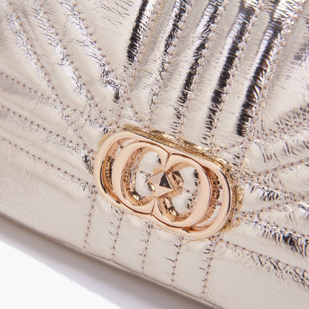 La Carrie MINI BORSA A SPALLA SHINY GOLD Presa