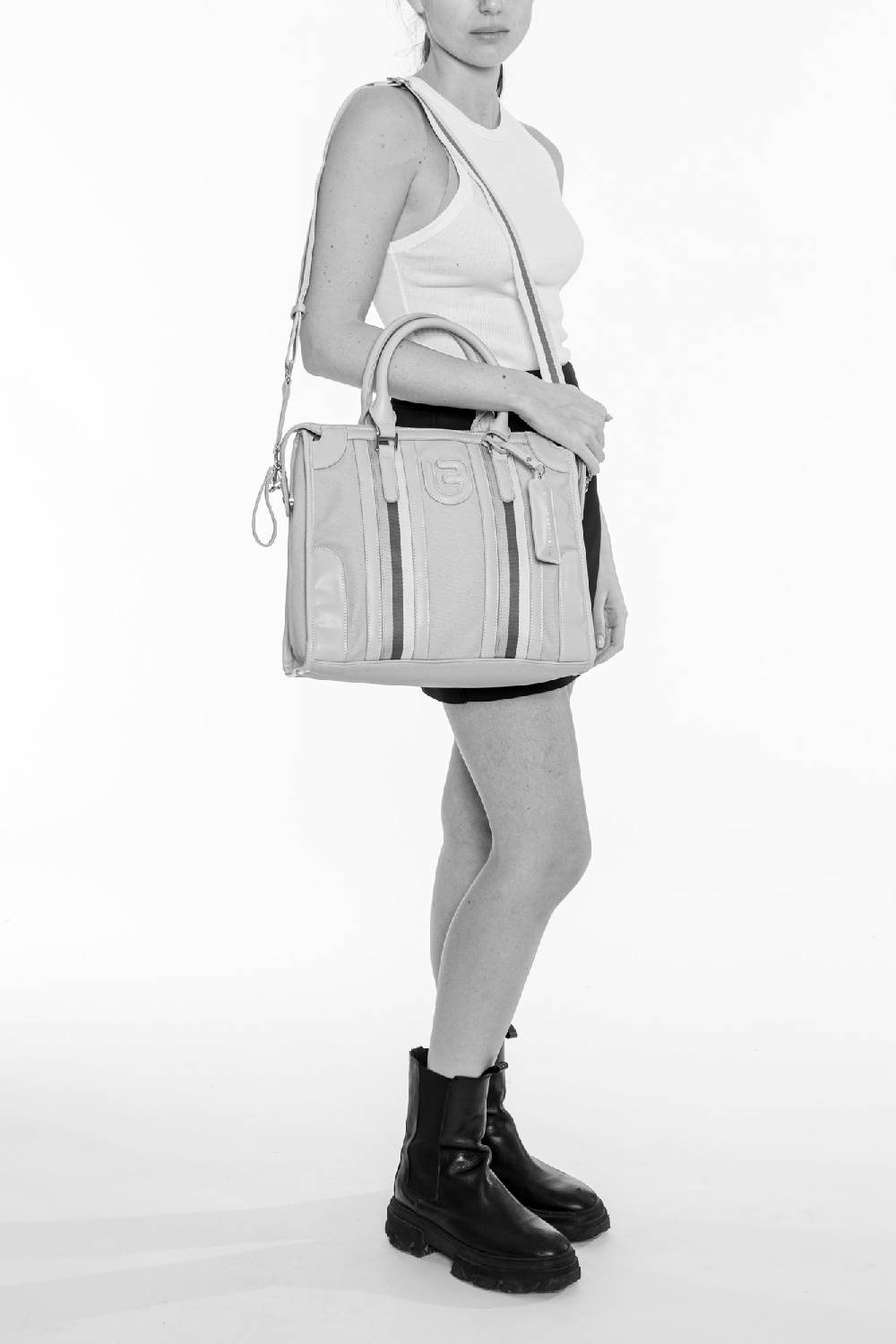 L.Pucci Asmara Stripes Canvas Beige Convenienza