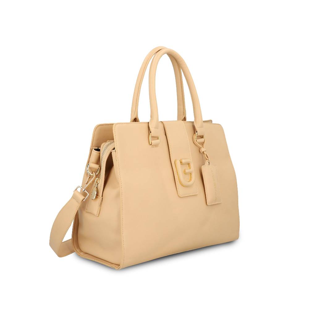 L.Pucci Lady Leisure Leather Fino al 55% di sconto