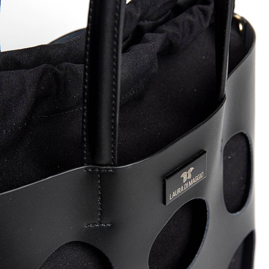 Laura Di Maggio NOAH TOTE – Borsa in pelle elegant traforata nera Soddisfazione Garantita