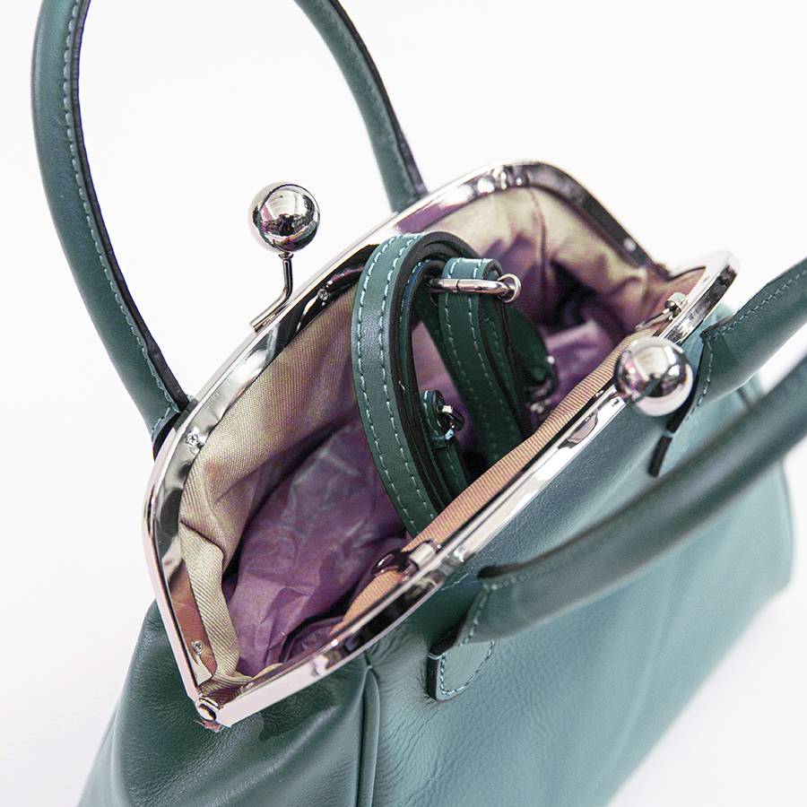 Laura Di Maggio NONNA – Borsa a clutch in nappa avio Convenienza