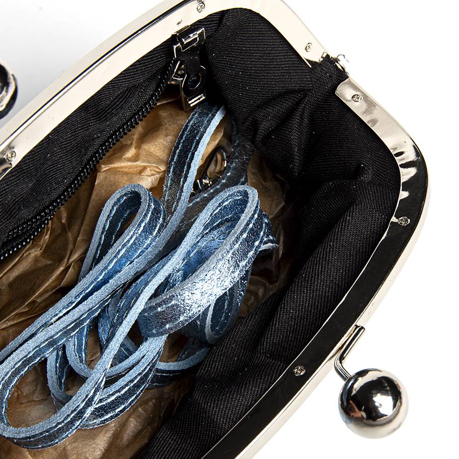 Laura Di Maggio CLUTCH – borsetta in pelle laminata azzurra Pezzi Unici