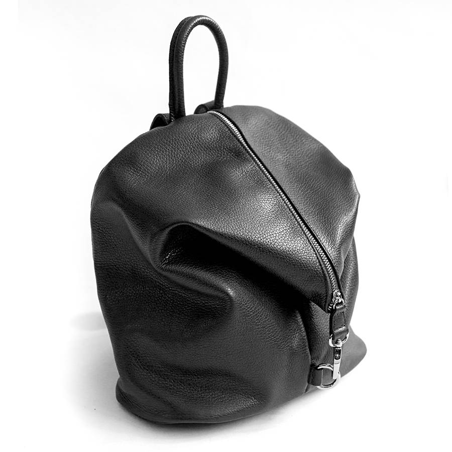Laura Di Maggio FLIP – Zaino con zip in pelle nero Prezzo Ridotto