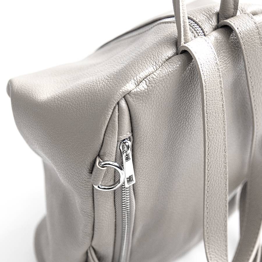 Laura Di Maggio FLIP – Zaino con zip in pelle panna Convenienza