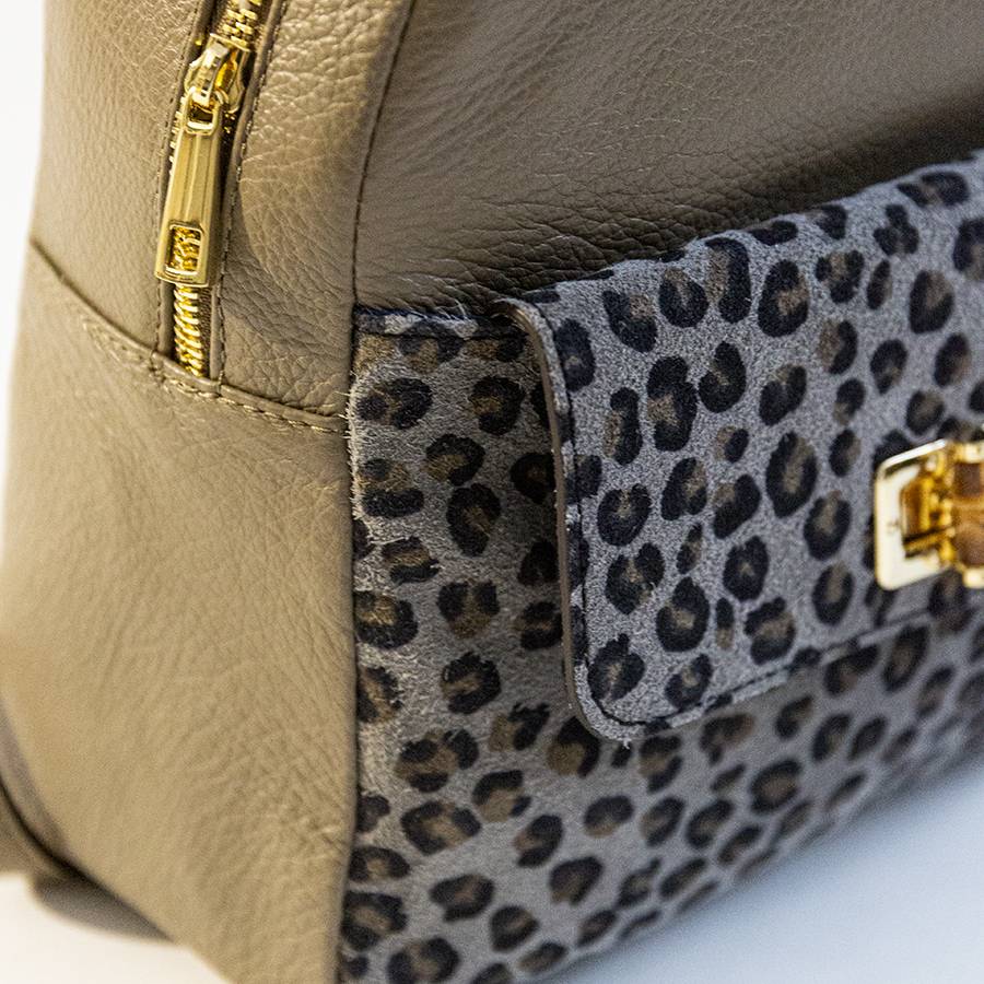 Laura Di Maggio NEMO – Zaino in pelle taupe & leopard In Vendita