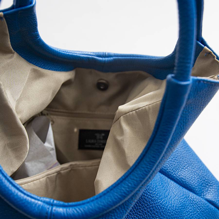 Laura Di Maggio INDIA – Maxi borsa con manico tondo in pelle blu Prezzo Ridotto
