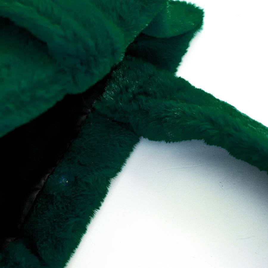 Laura Di Maggio FLUFFY – Maxi shopping in pelliccia ecologica verde 2025