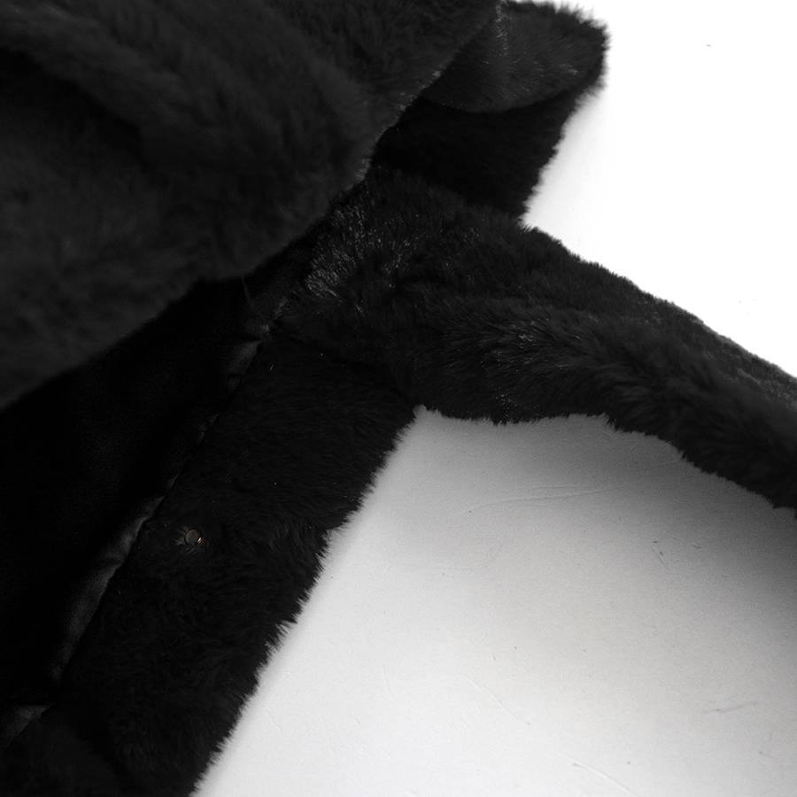 Laura Di Maggio FLUFFY – Maxi shopping in pelliccia ecologica nera Italy