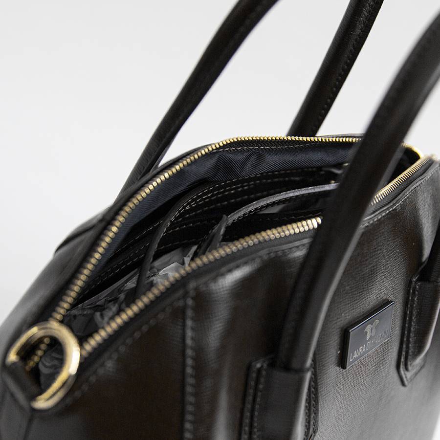Laura Di Maggio ZAIRA – bauletto in palmellato nero Offerta per la Festa della Mamma