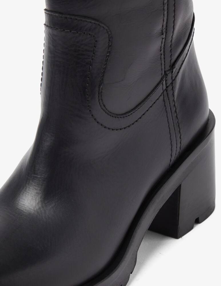 Strategia by Elena Iachi Stivali in pelle Life Offerta