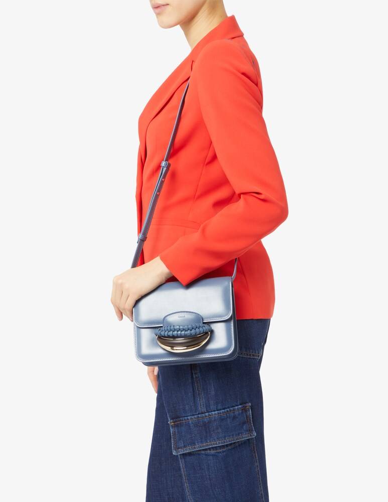 Chloé Borsa a tracolla con patta Kattie Nuovi prodotti
