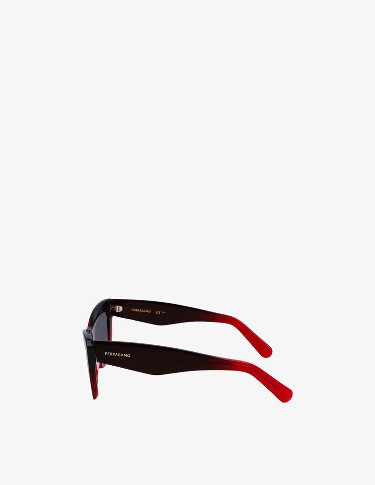 Ferragamo Occhiali da sole cat-eye SF929SN Offerta speciale