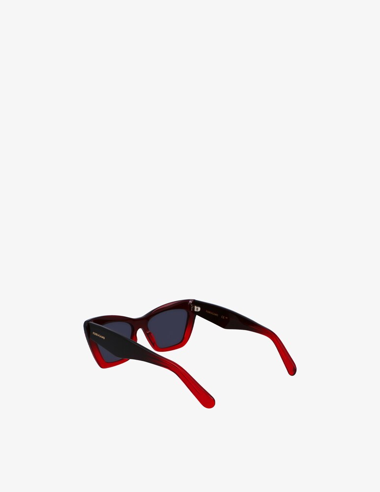 Ferragamo Occhiali da sole cat-eye SF929SN Offerta speciale