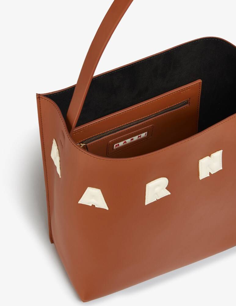 Marni Borsa hobo museo piccola con applicazioni Online Outlet