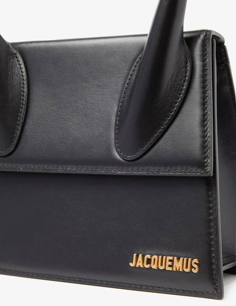 Jacquemus Borsa a mano Le Grand Chiquito In Linea