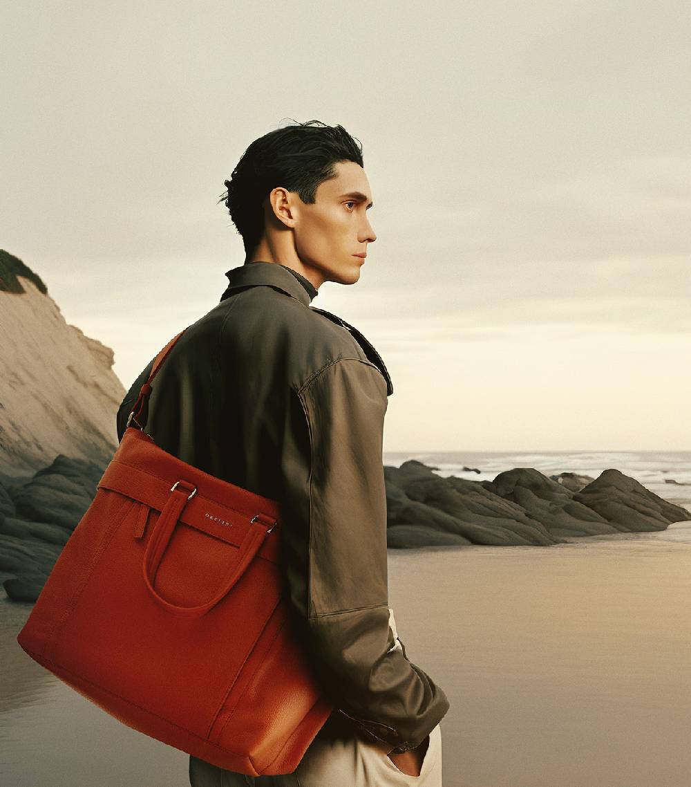 Orciani Borsa a mano e a tracolla grande Micron in pelle Vendite Flash