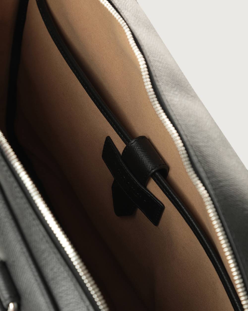 Orciani Borsa a mano Business slim Timeless in pelle palmellata Offerte