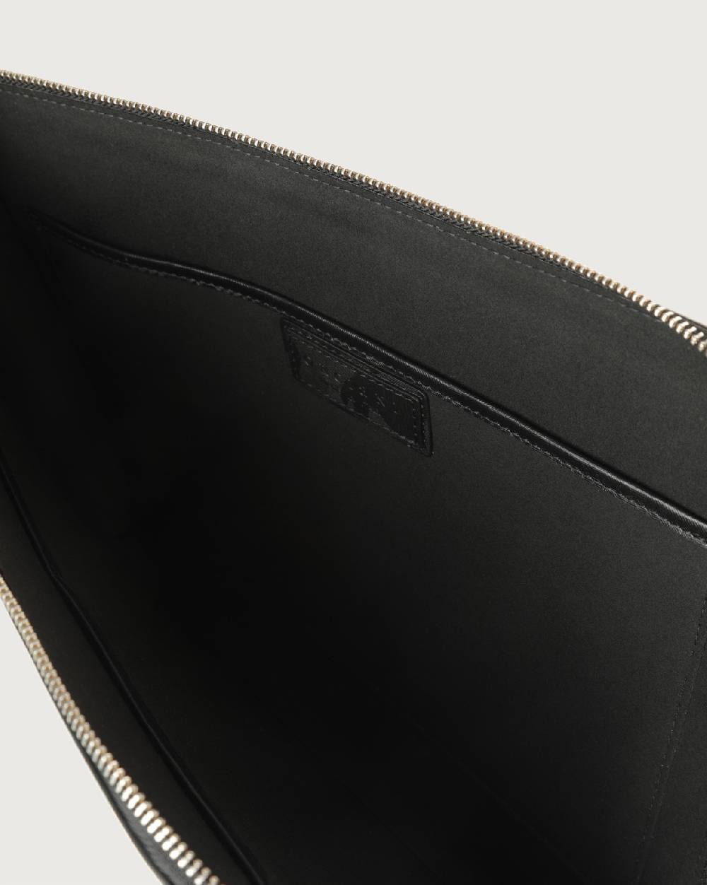 Orciani Pochette slim Skyline in pelle Vendita Economica