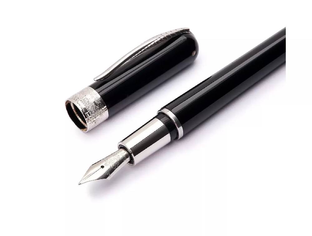 Pineider Penna Stilografica Avatar UR Mini 2025
