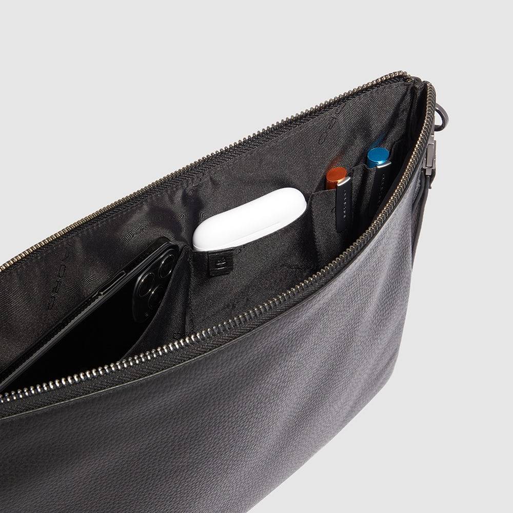 Piquadro Men’s clutch with iPad®Pro 12,9" compartment Italy