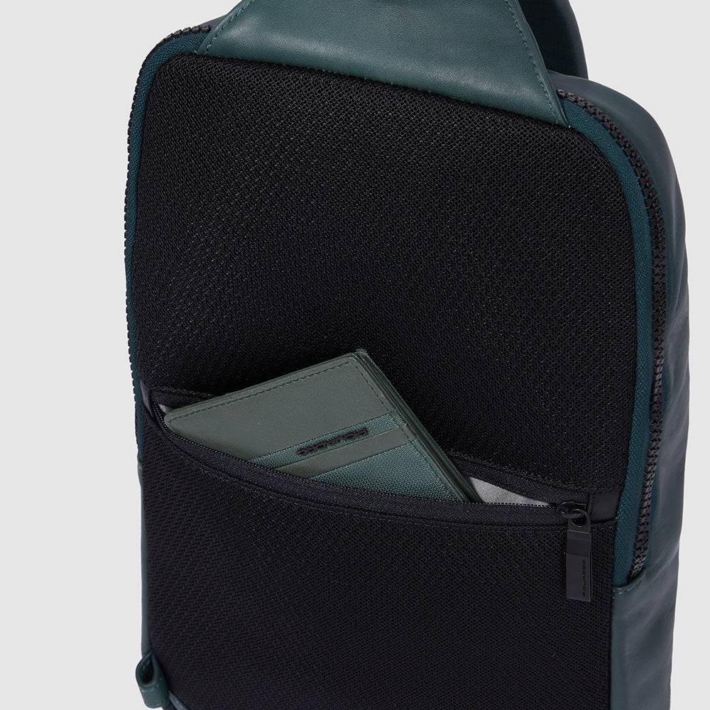 Piquadro Mono sling bag/backpack for iPad® In Saldo