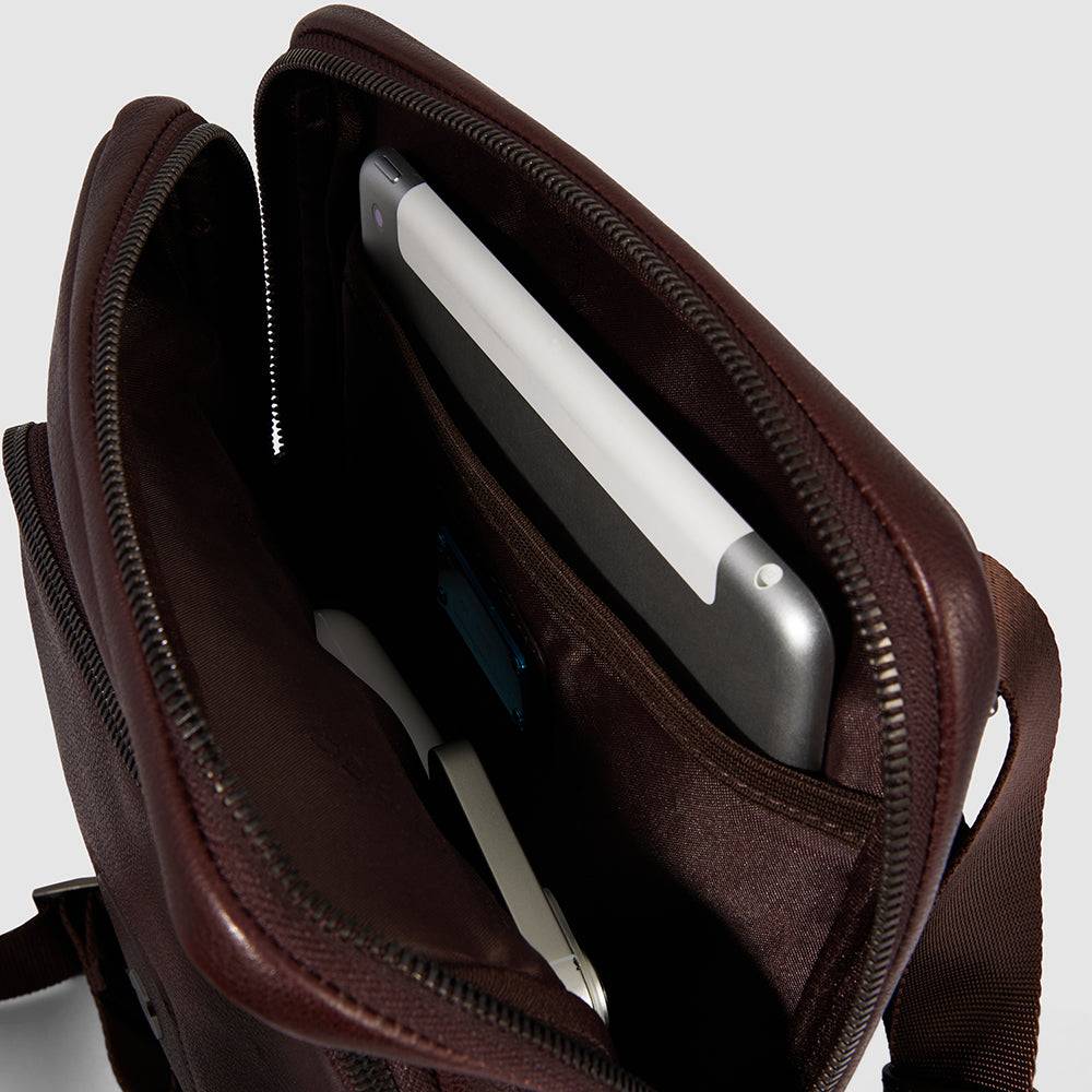 Piquadro iPad® crossbody bag Italia