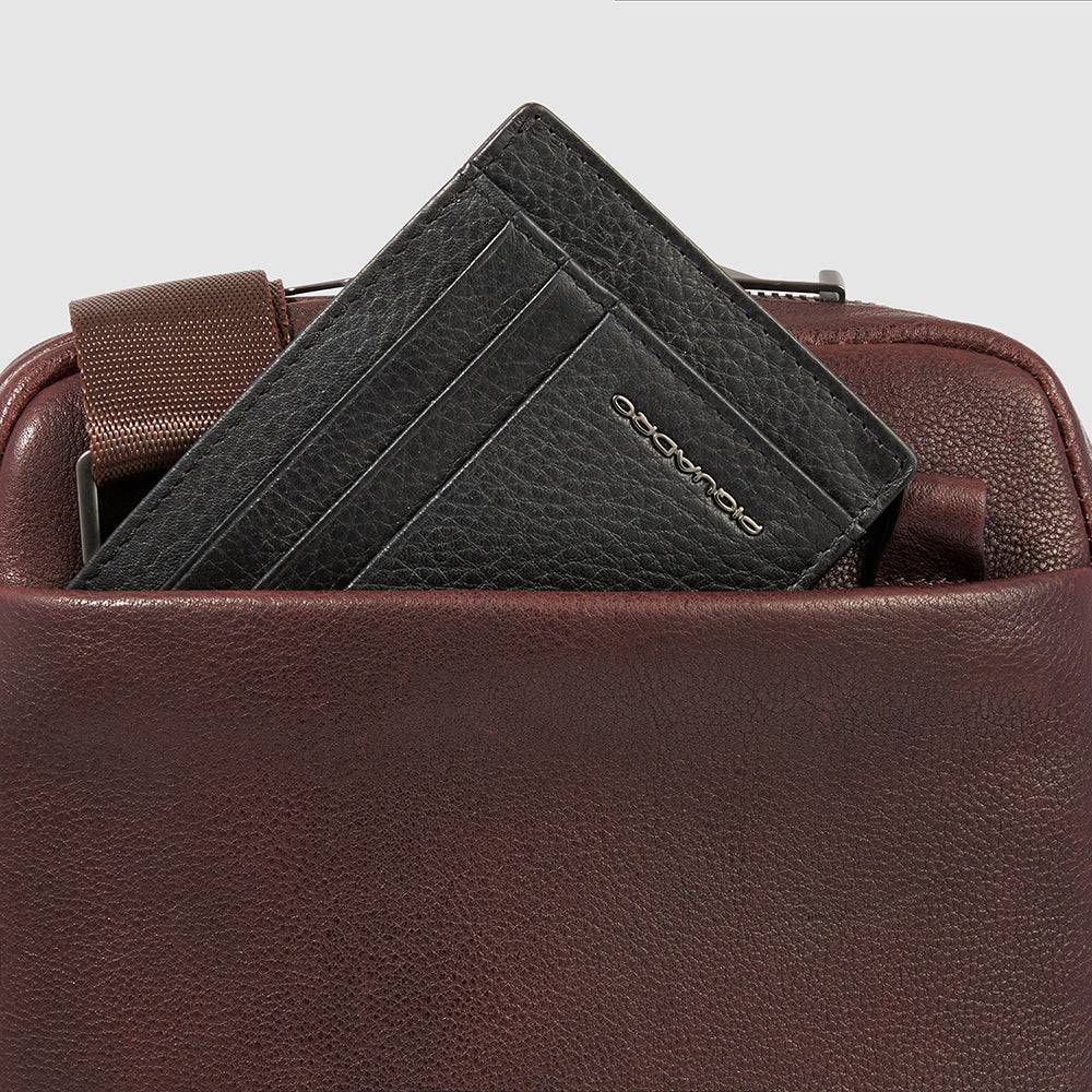 Piquadro Pocket crossbody bag with iPad®mini compartment Spedizione Gratuita