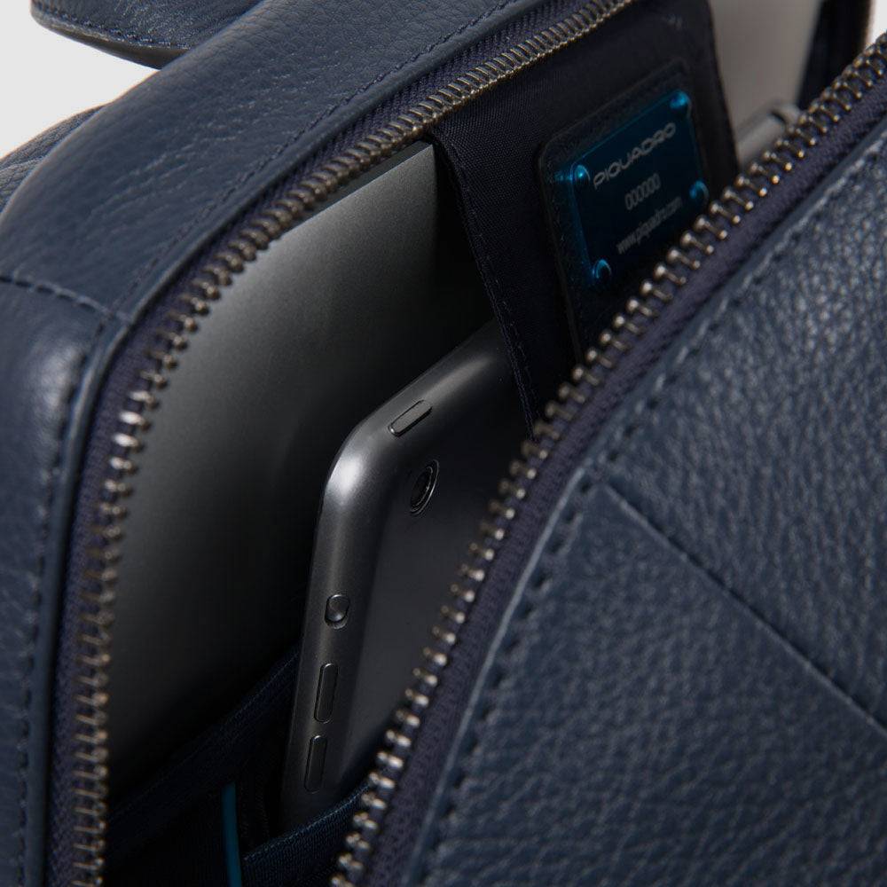Piquadro Small size computer backpack with iPad® In Linea