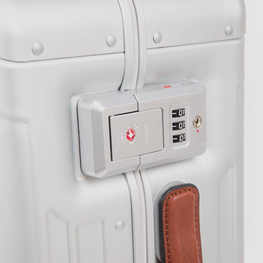 Piquadro Slim cabin size hardside spinner Presa