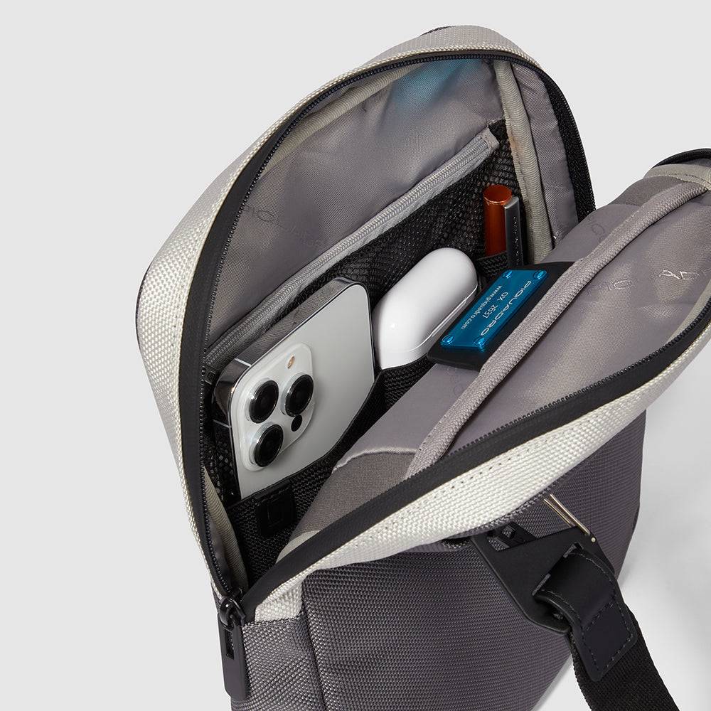 Piquadro iPad® crossbody bag Vendita Economica