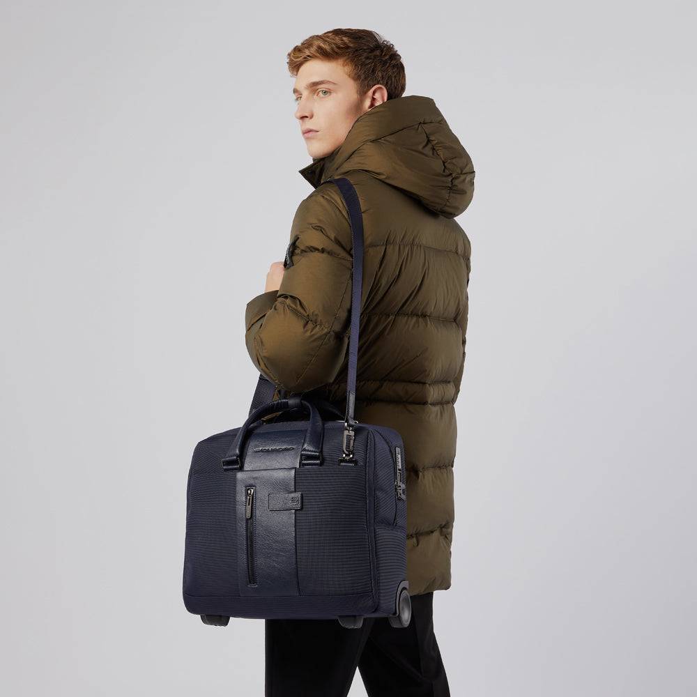 Piquadro Wheeled laptop briefcase 15,6" in recycled fabric Qualità