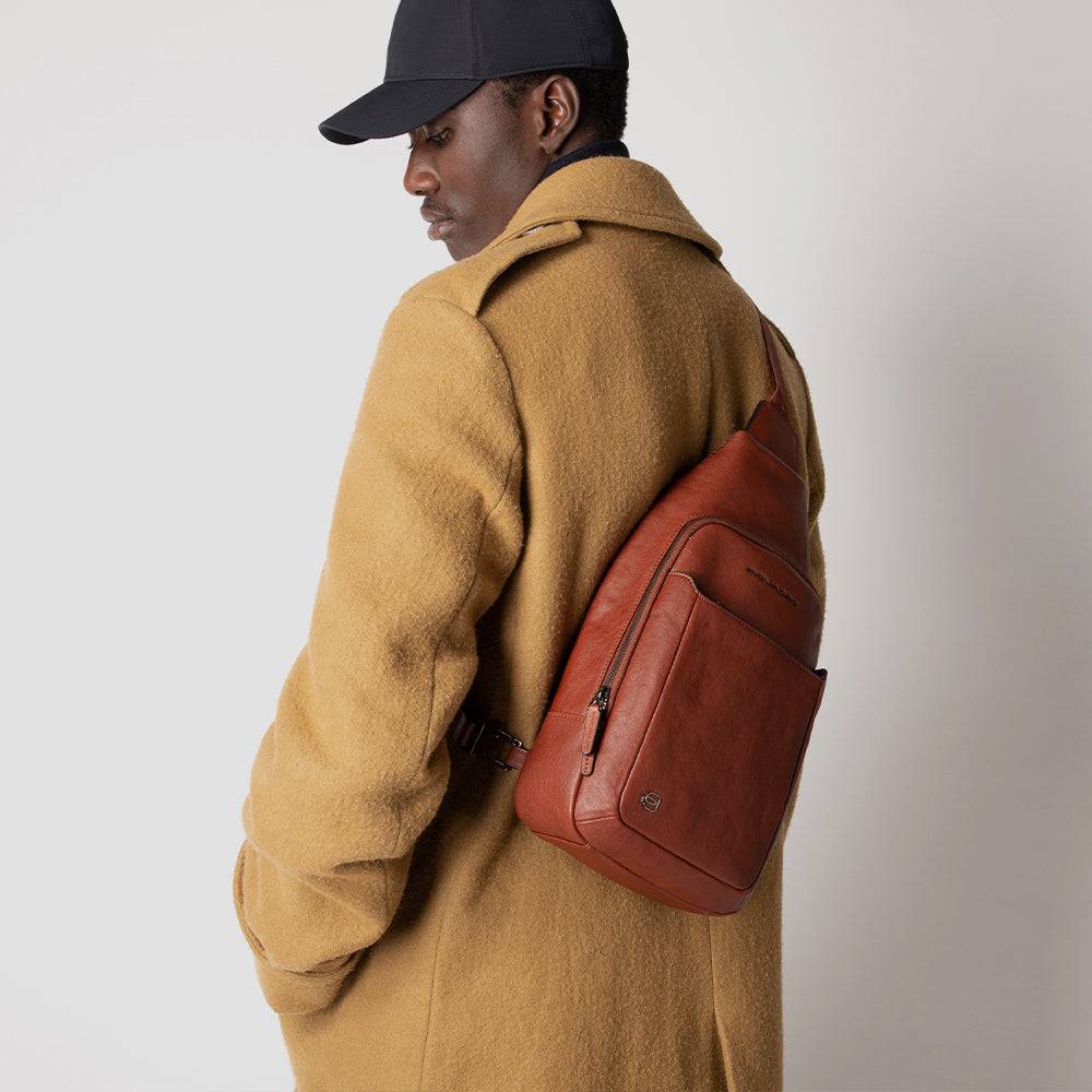 Piquadro Mono sling bag with iPad® compartment Soddisfazione Garantita