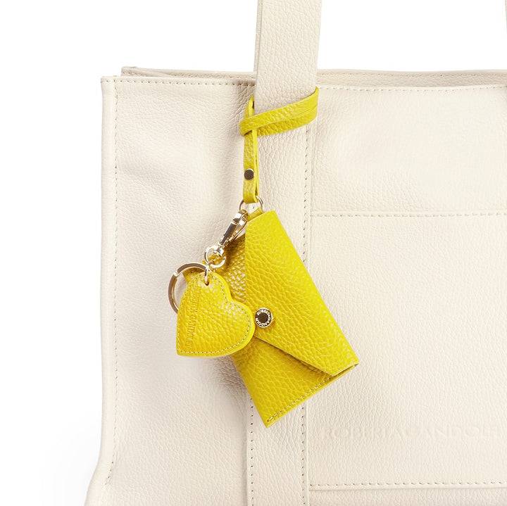 ﻿Roberta Gandolfi Tessa shopping in pelle con charms colorato e pratica tasca esterna Prezzo Ridotto