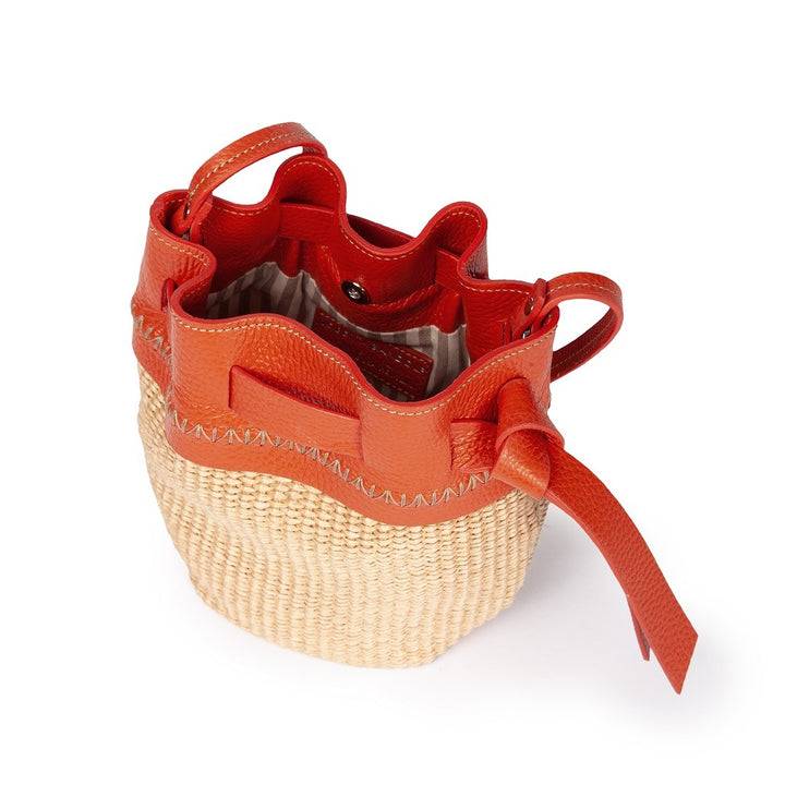 Roberta Gandolfi Ambra mini bucket in rafia e pelle martellata In Saldo