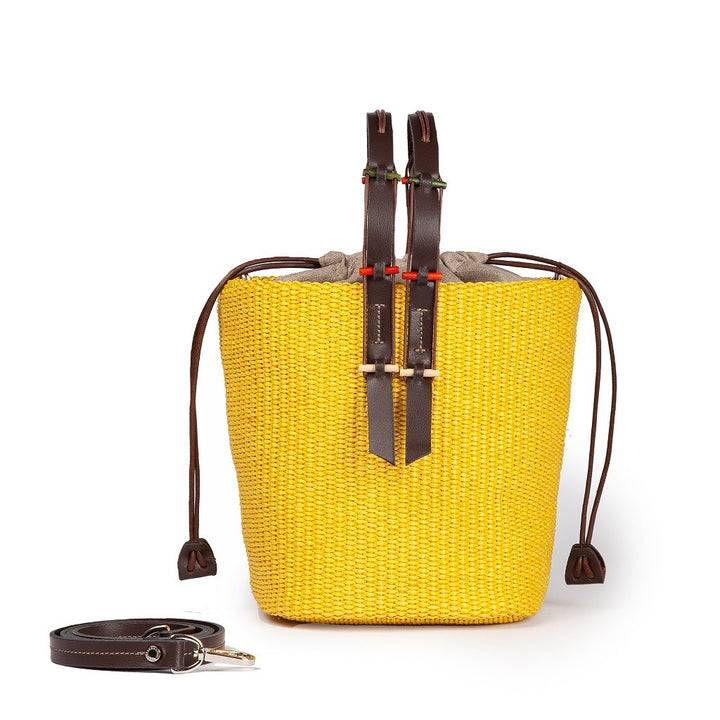 Roberta Gandolfi Fernanda Bucket in rafia con finiture in pelle di vitello con tracolla staccabile 2025