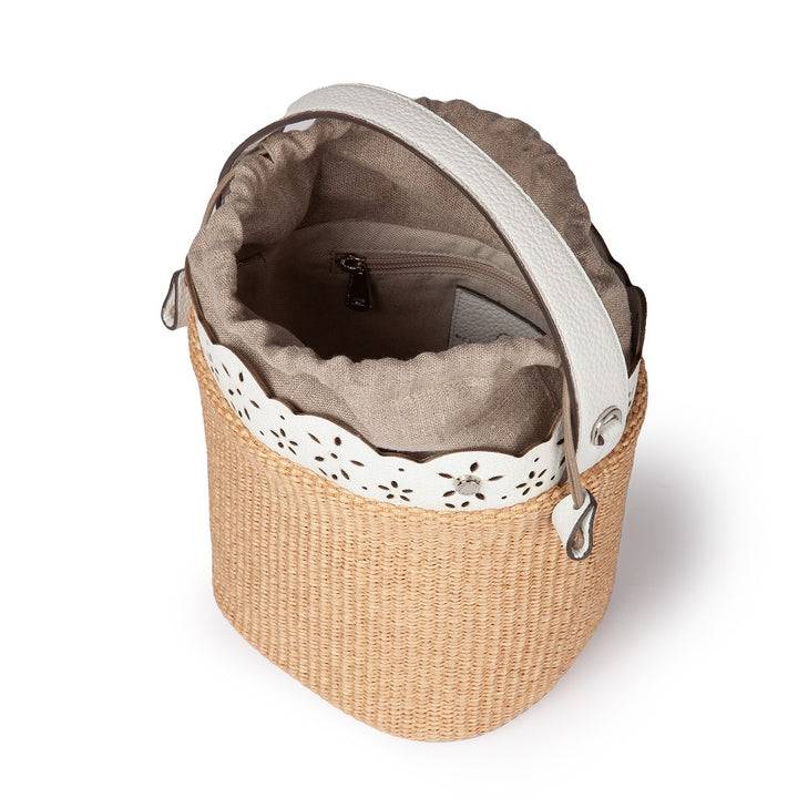 Roberta Gandolfi Diletta Bucket in rafia con balza in pelle laserata con tracolla staccabile Prezzo Ridotto