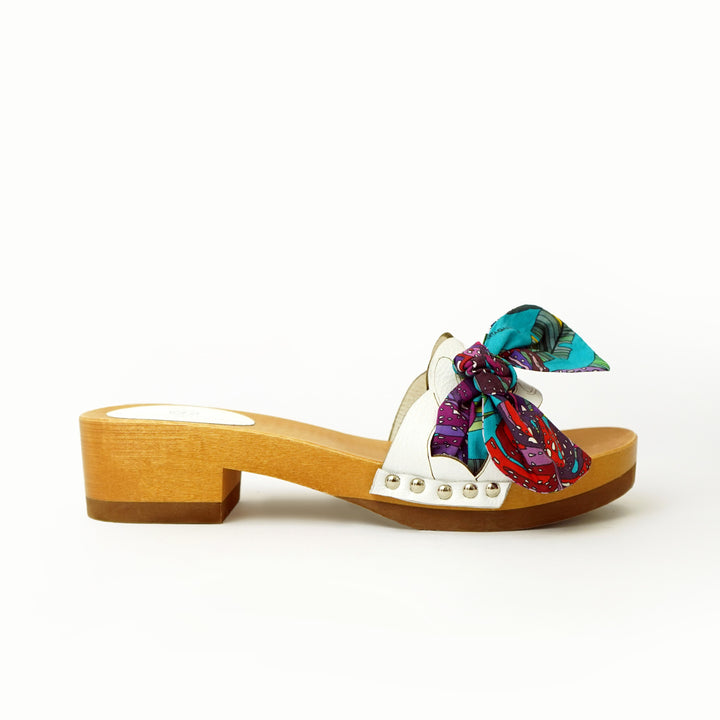 Roberta Gandolfi Lola Chain sandali in legno e pelle di vitello con fiocco stampa tropical Economico