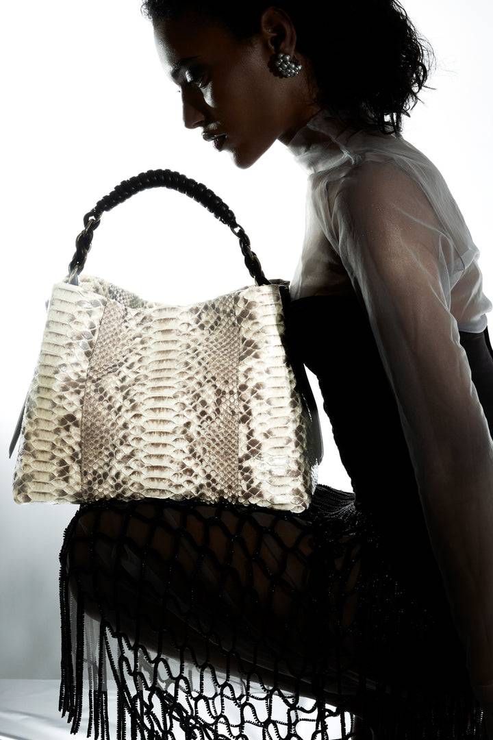 Roberta Gandolfi Amina Pitone large borsa a mano in pitone e finiture in pelle di vitello con manico tubolare fasciato e tracolla staccabile I Più Venduti
