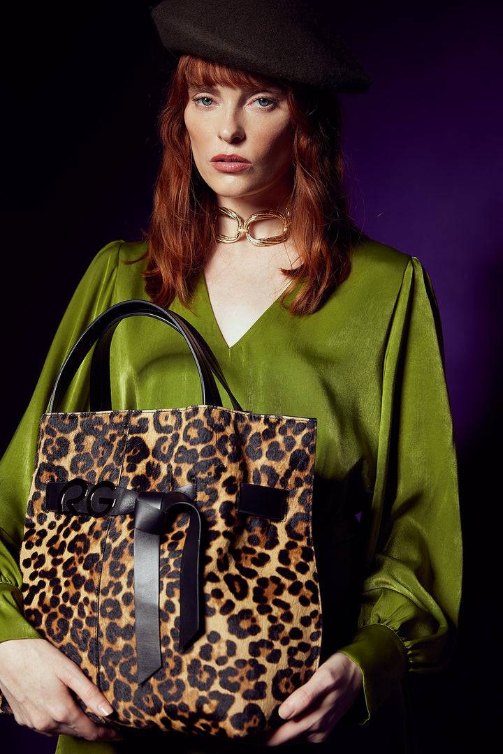 Roberta Gandolfi Dafne pony Large borsa a mano in pelle stampa animalier con tracolla staccabile Italia