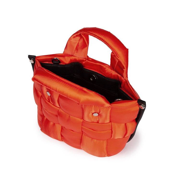 Roberta Gandolfi Greta Mini borsa in tessuto antigoccia imbottita ed intrecciata a mano con finiture in pelle Ultimi due giorni