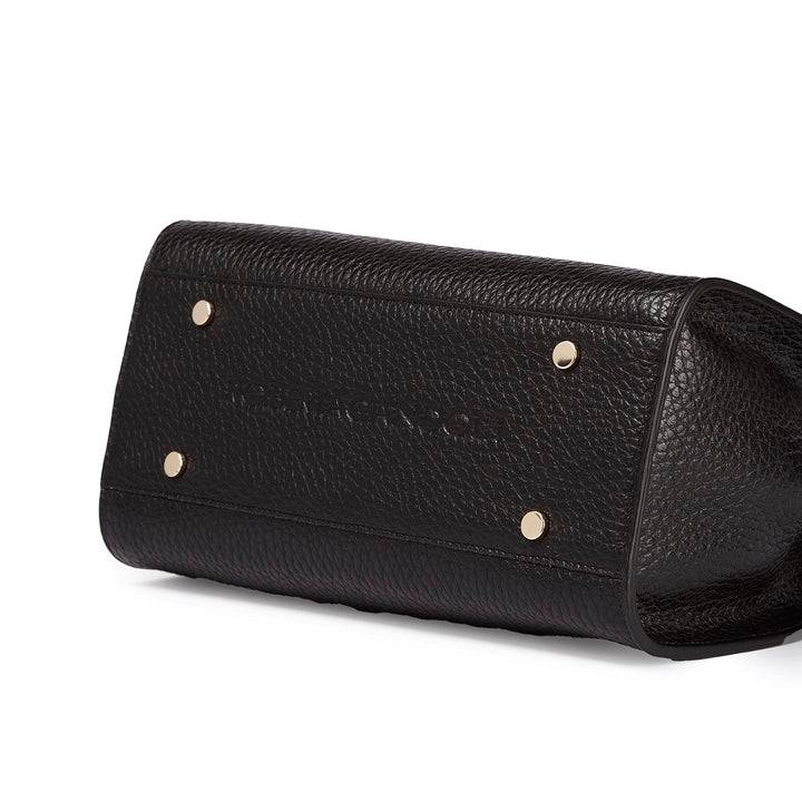 Roberta Gandolfi Frida Handbag in pelle martellata con tracolla logata in tessuto regolabile Consegna Veloce