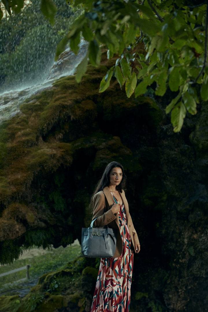Roberta Gandolfi Dafne Large borsa a mano in pelle con tracolla staccabile Comprare a buon mercato