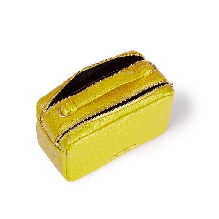 Roberta Gandolfi Brigida camera borsa in pelle con doppio scomparto e tracolla in catena dorata con spallaccio protettivo in pelle Offerta Anniversario