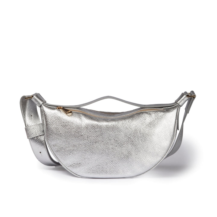 Roberta Gandolfi Micol Banana small cross body in vitello martellato metal con tracolla regolabile Comprane uno, ottenene uno gratis