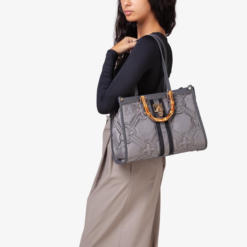 V73 Shopping DANA Qualità