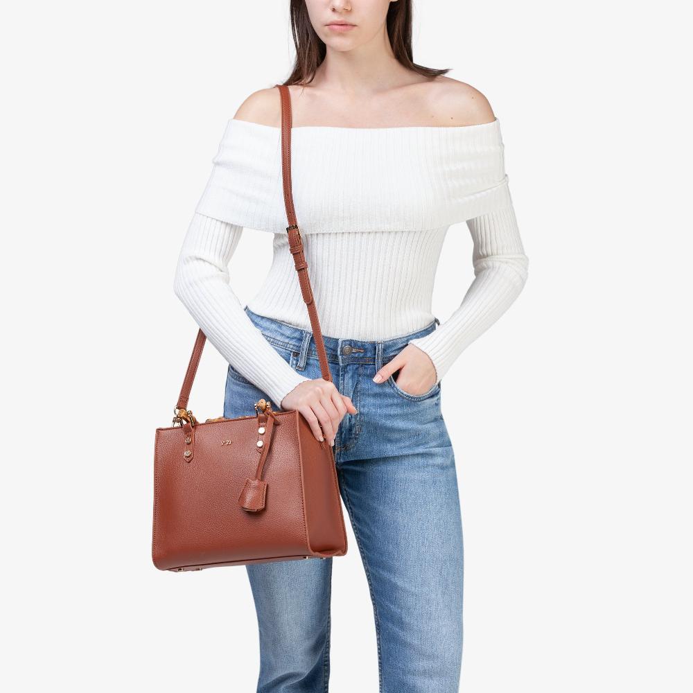 V73 Shopping NEFERTITI Novità