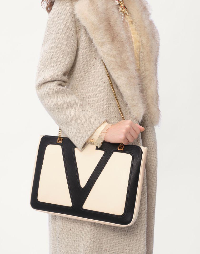 Valentino Handbags Borsa Shopping Media Valentino Garavani Viva Superstar In Nappa per Donna in Nero/marrone | Valentino IT Negozio