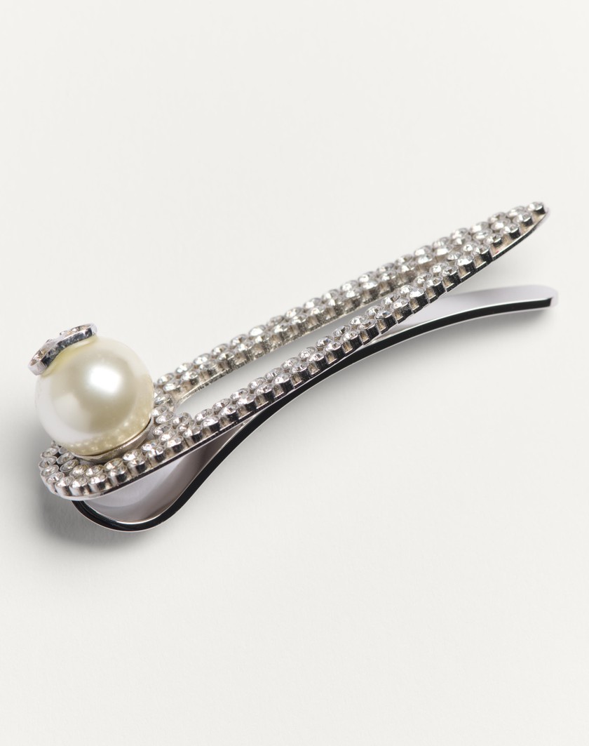 Valentino Handbags Fermacravatta Vlogo Signature In Metallo Con Cristalli E Perla Swarovski® per Uomo in Palladio/crema/crystal | Valentino IT Qualità