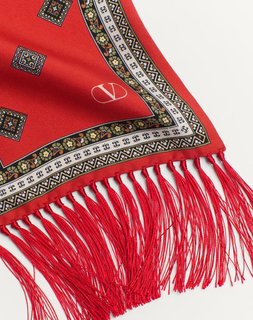 Valentino Handbags Scarf Bandeaux Chamber In Seta Con Frange per Uomo in Arancione/bianco/beige/crema | Valentino IT Offerte