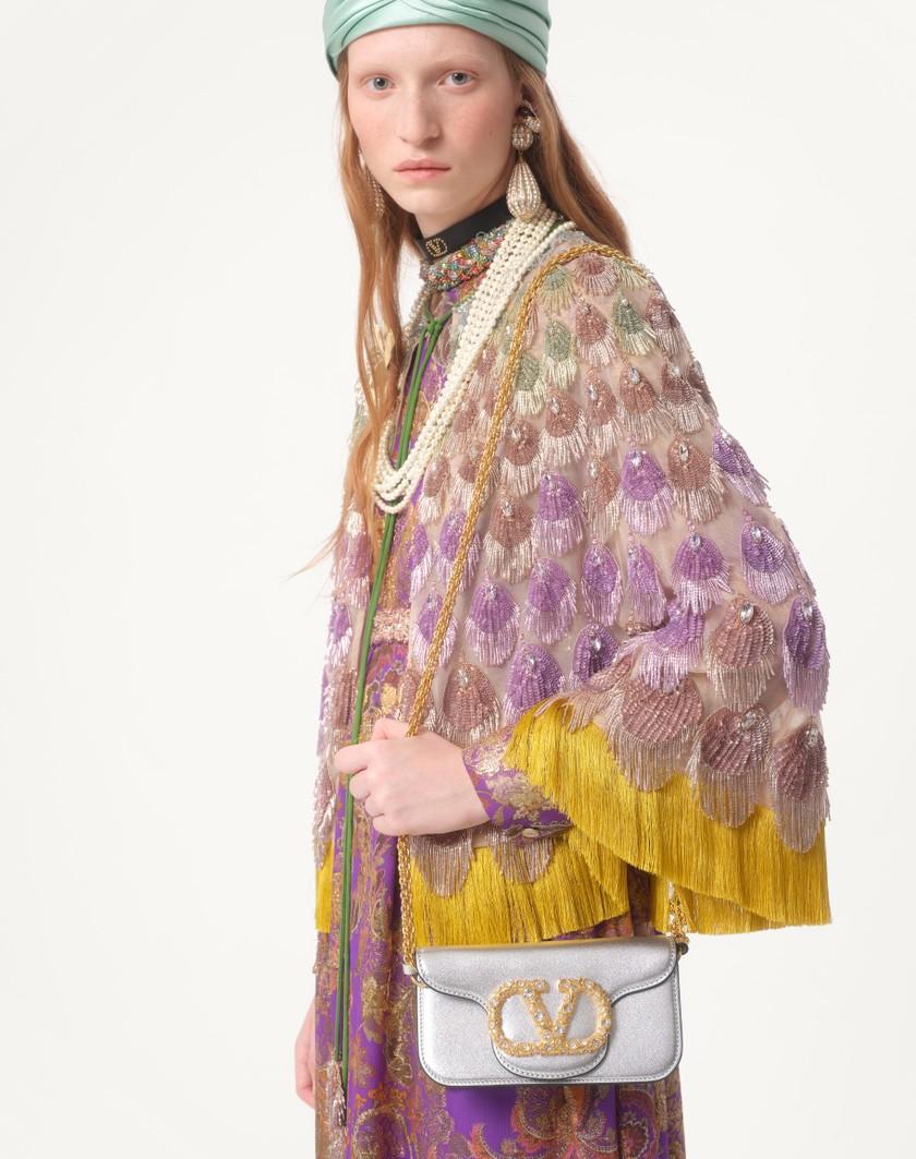Valentino Handbags Abito Lungo In Fil Coupe' Lame' Cachemire Apres L'hiver Ricamato per Donna in Multicolor | Valentino IT Saldi
